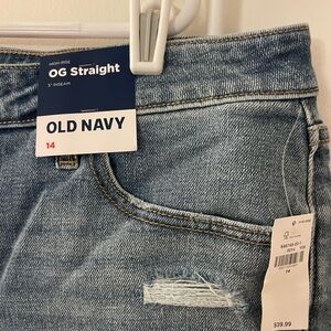 NWT Old Navy women’s shorts size 14 (appx mid-thigh length)